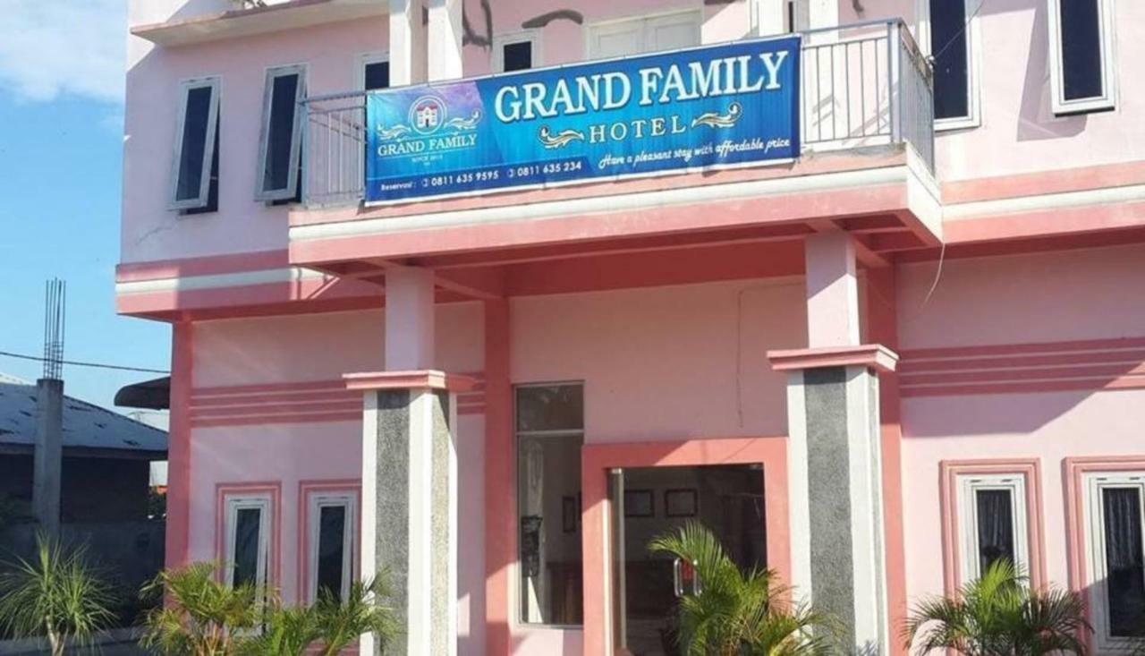 Hotel Grand Family Sungairampah Esterno foto